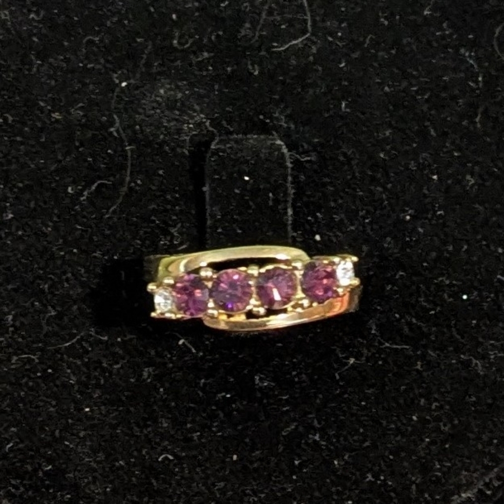 Avon Gold Tone Ring with Pink and White Stones Size 8